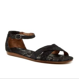 NWT TOMS Black Suede Snake Correa Sandal